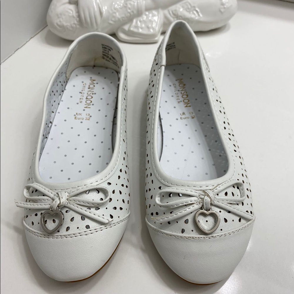 Perfect for Holidays Monsoon (UK brand)shoes with bow and a heart at front